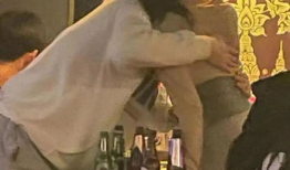 酒吧吃瓜爆料视频大全集,吃瓜爆料视频大全集深度解析